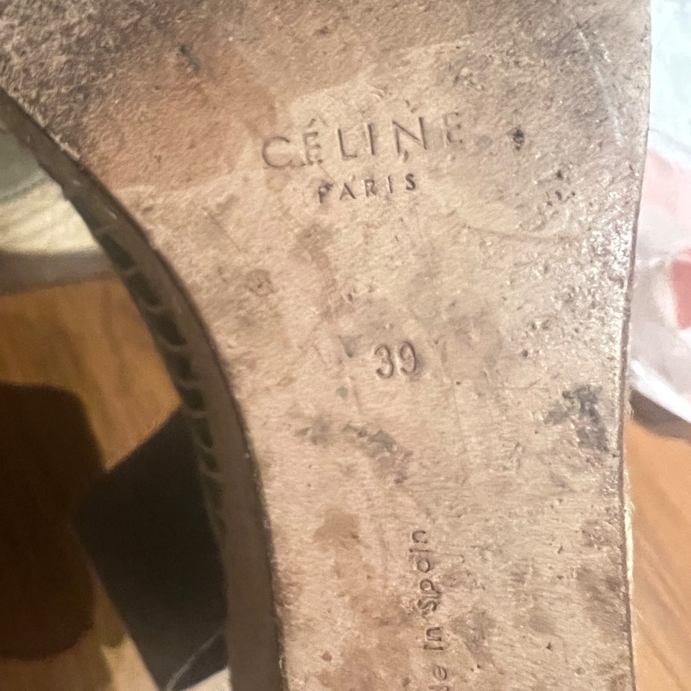 Shoes - Picture 4 of 4
